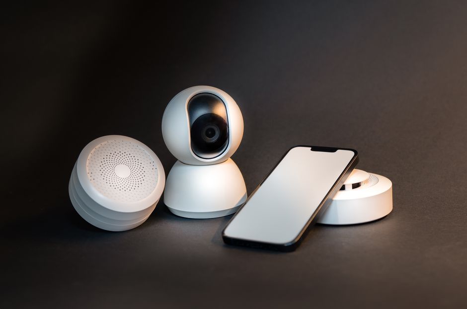 Best Smart Home Setup for Multi-Story Homes 2026: Mesh & Zoning