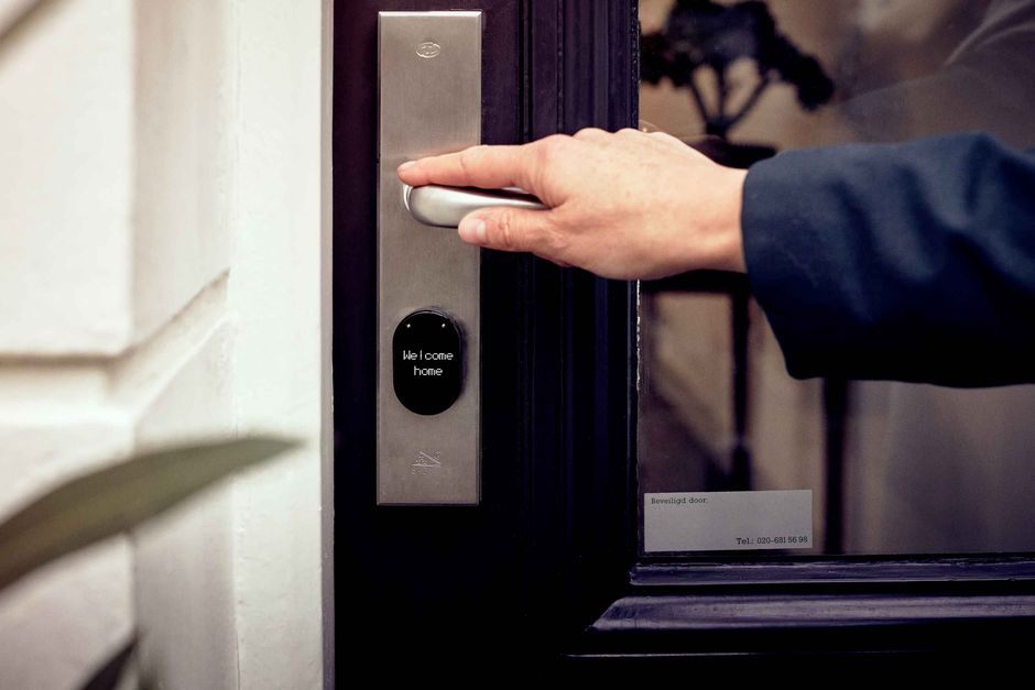 Best Smart Locks 2026: Renter Retrofit to Grade 1 Keyless Entry