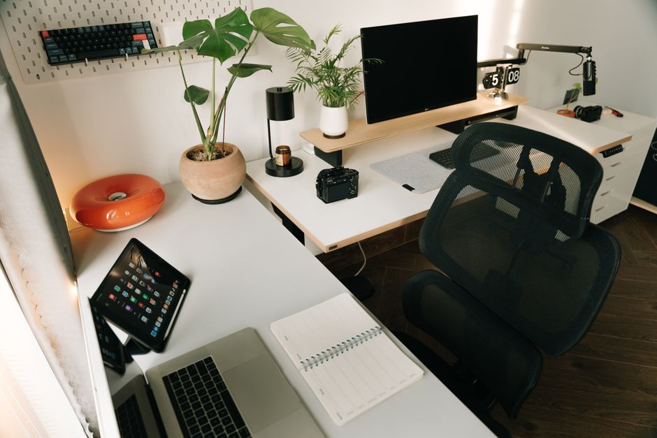 Home Office Essentials Every Remote Worker Needs